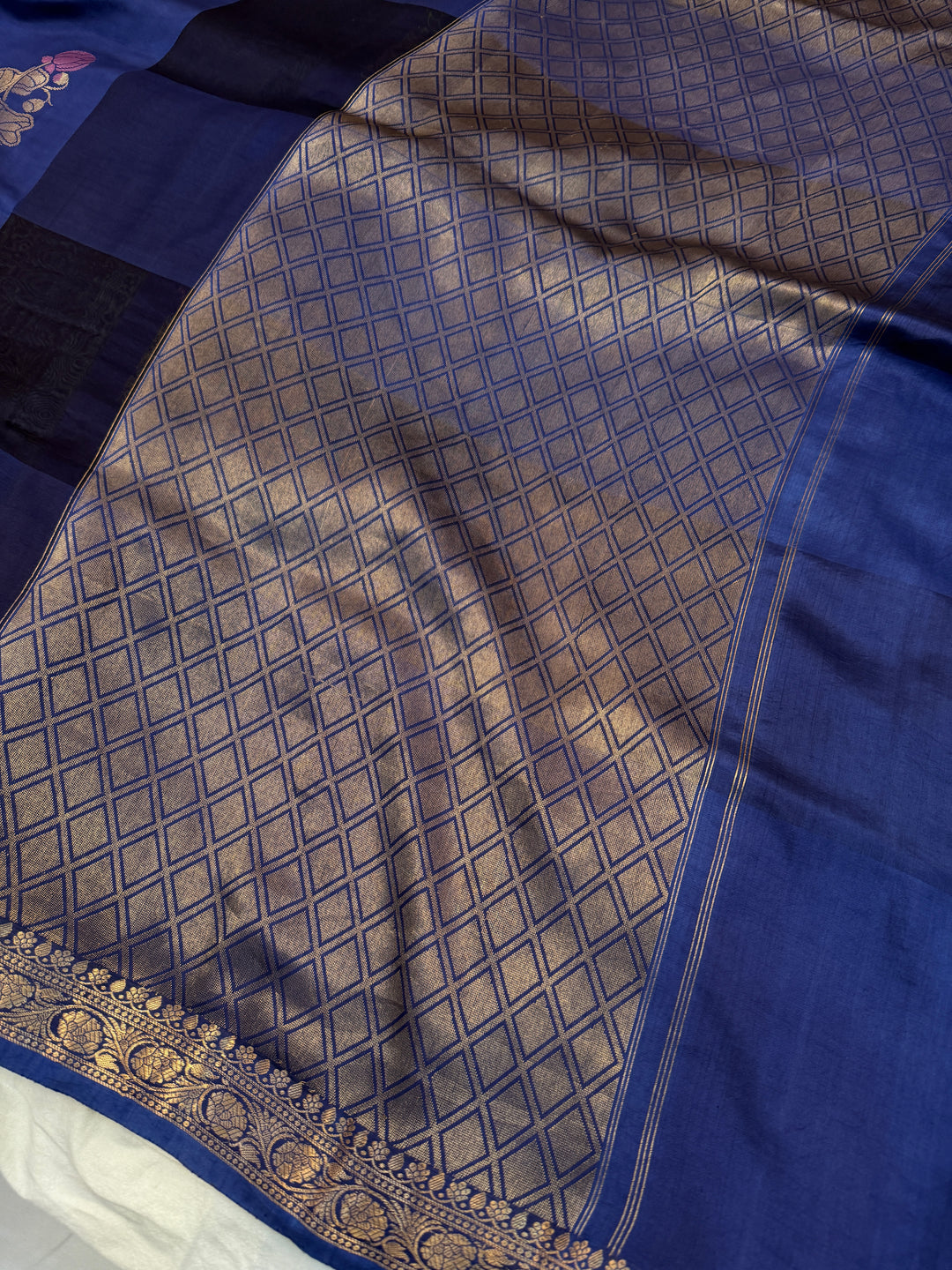 Navy Blue Pure Silk Handloom Banarasi Saree