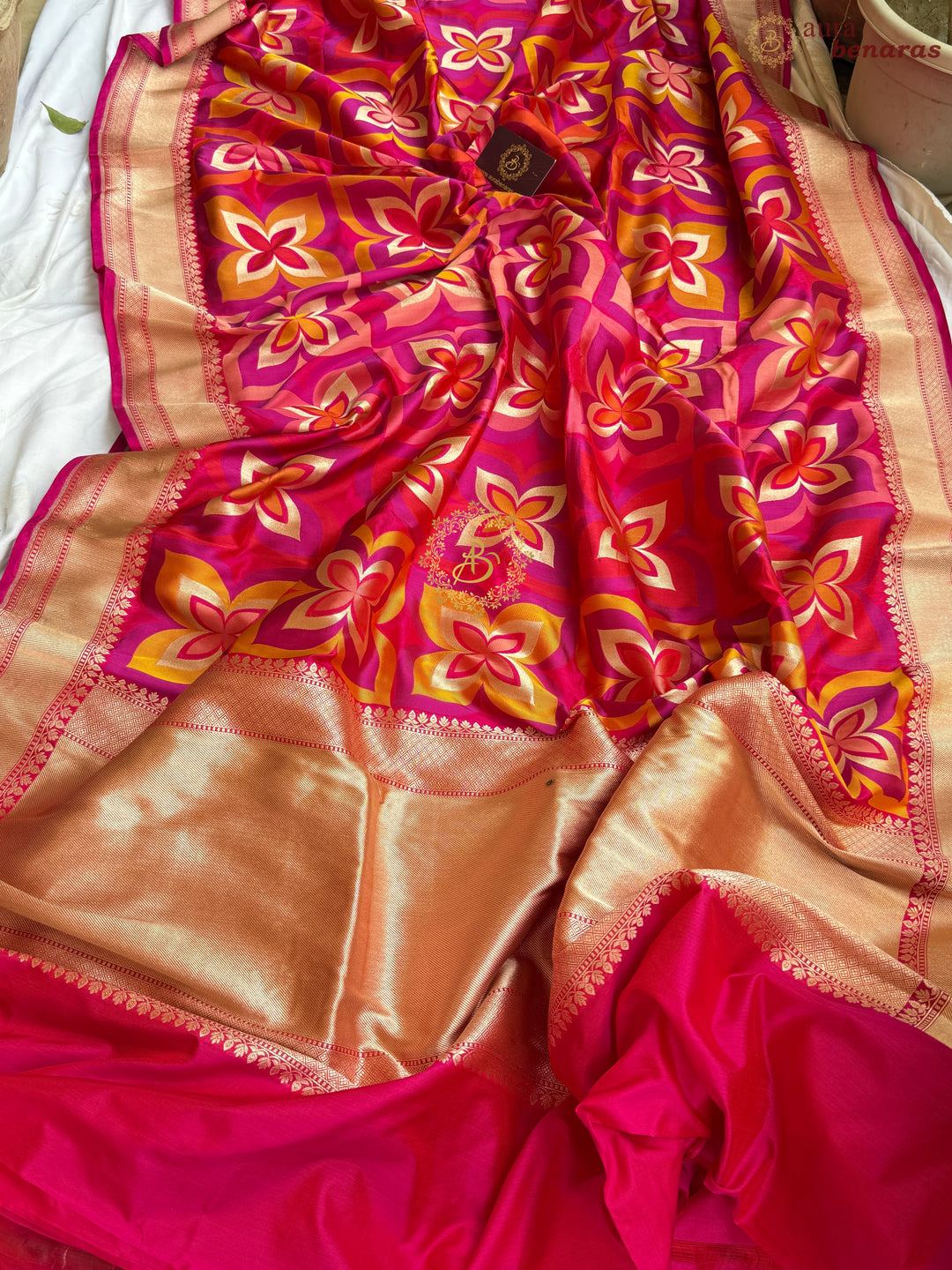Rani Pink Rangkaat Pure Katan Silk Banarasi Handloom Saree