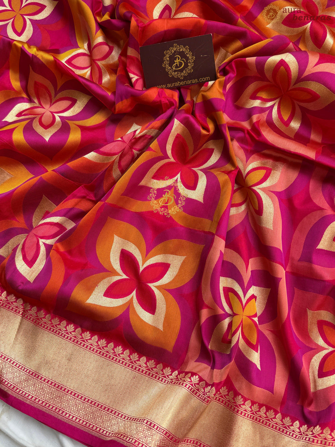 Rani Pink Rangkaat Pure Katan Silk Banarasi Handloom Saree