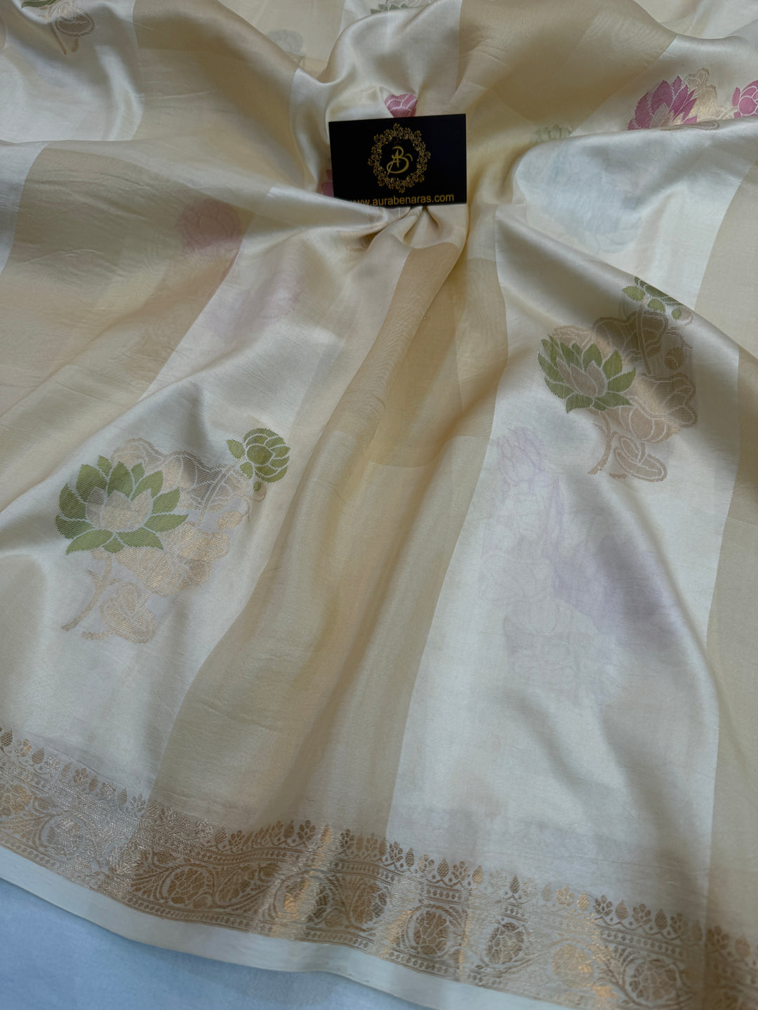 Off White Pure Silk Handloom Banarasi Saree