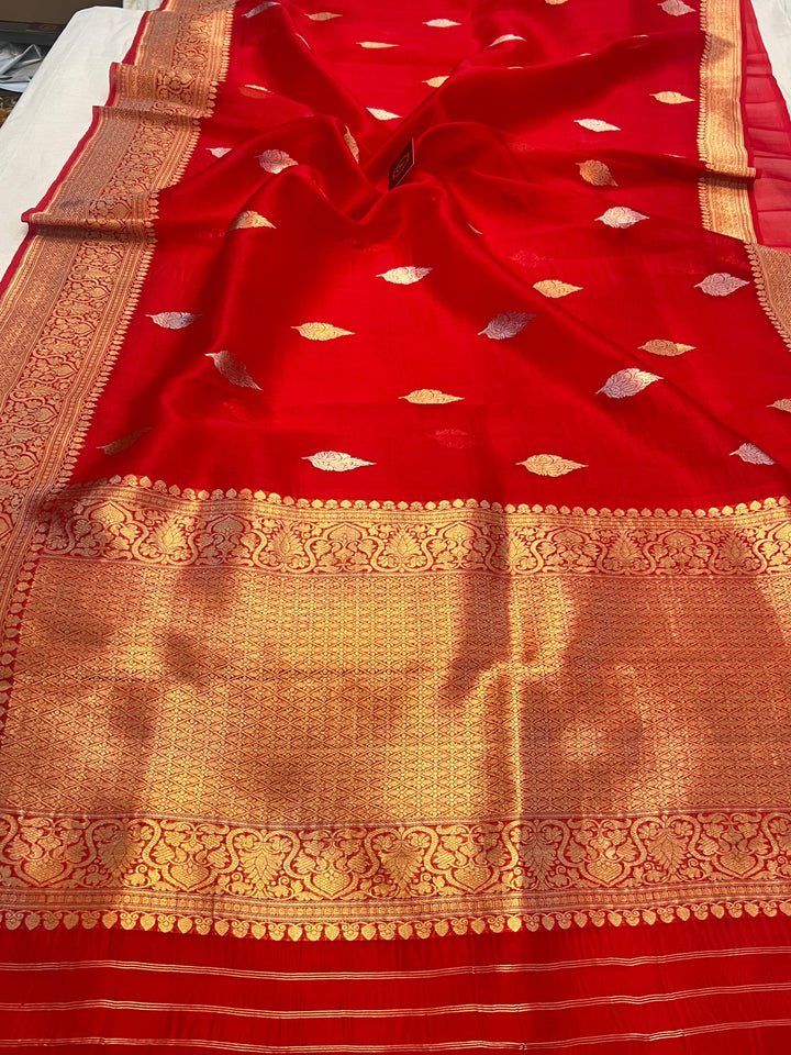 Red Banarasi Handloom Kora Silk Saree - Aura Benaras