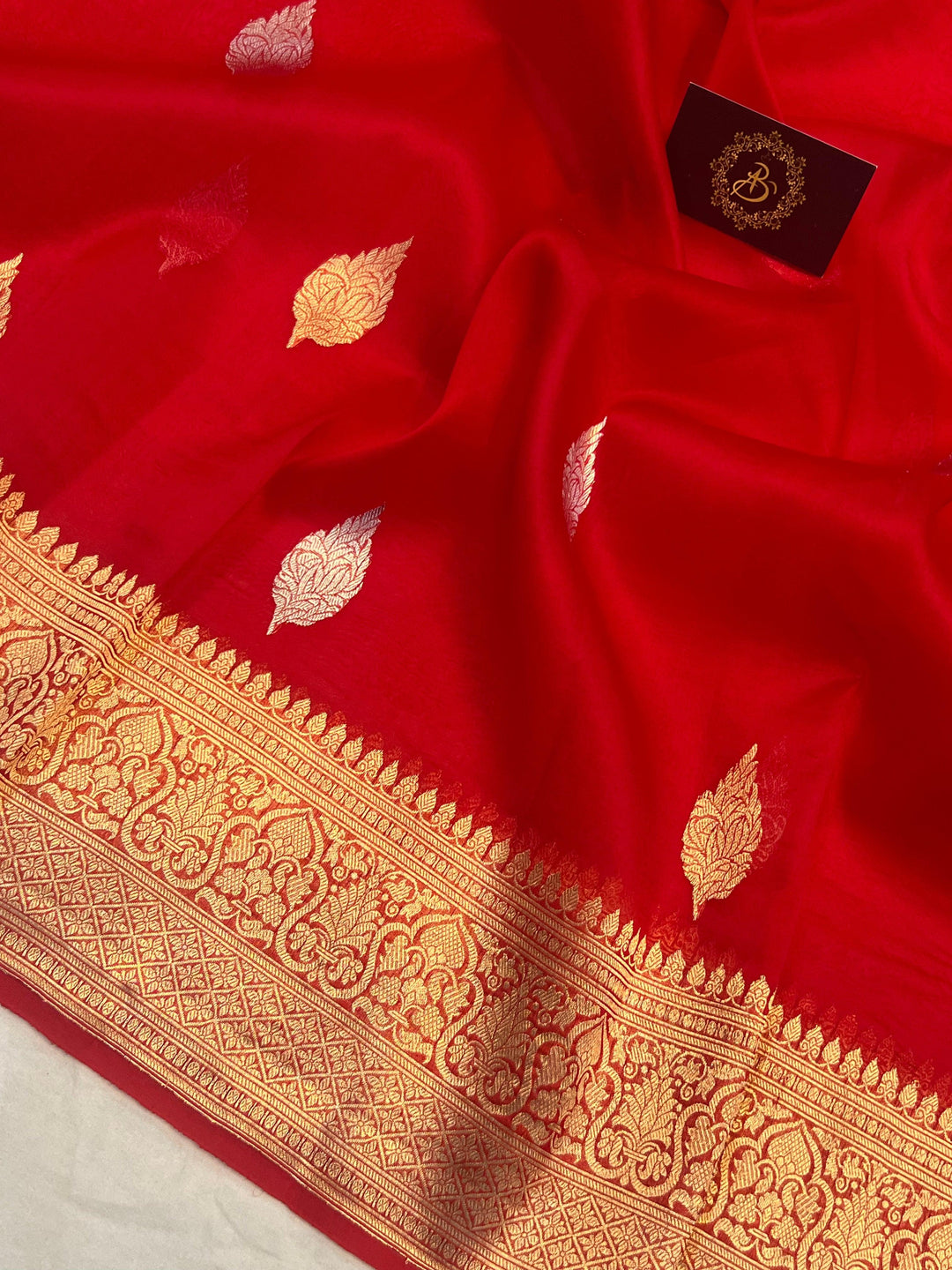 Red Banarasi Handloom Kora Silk Saree - Aura Benaras