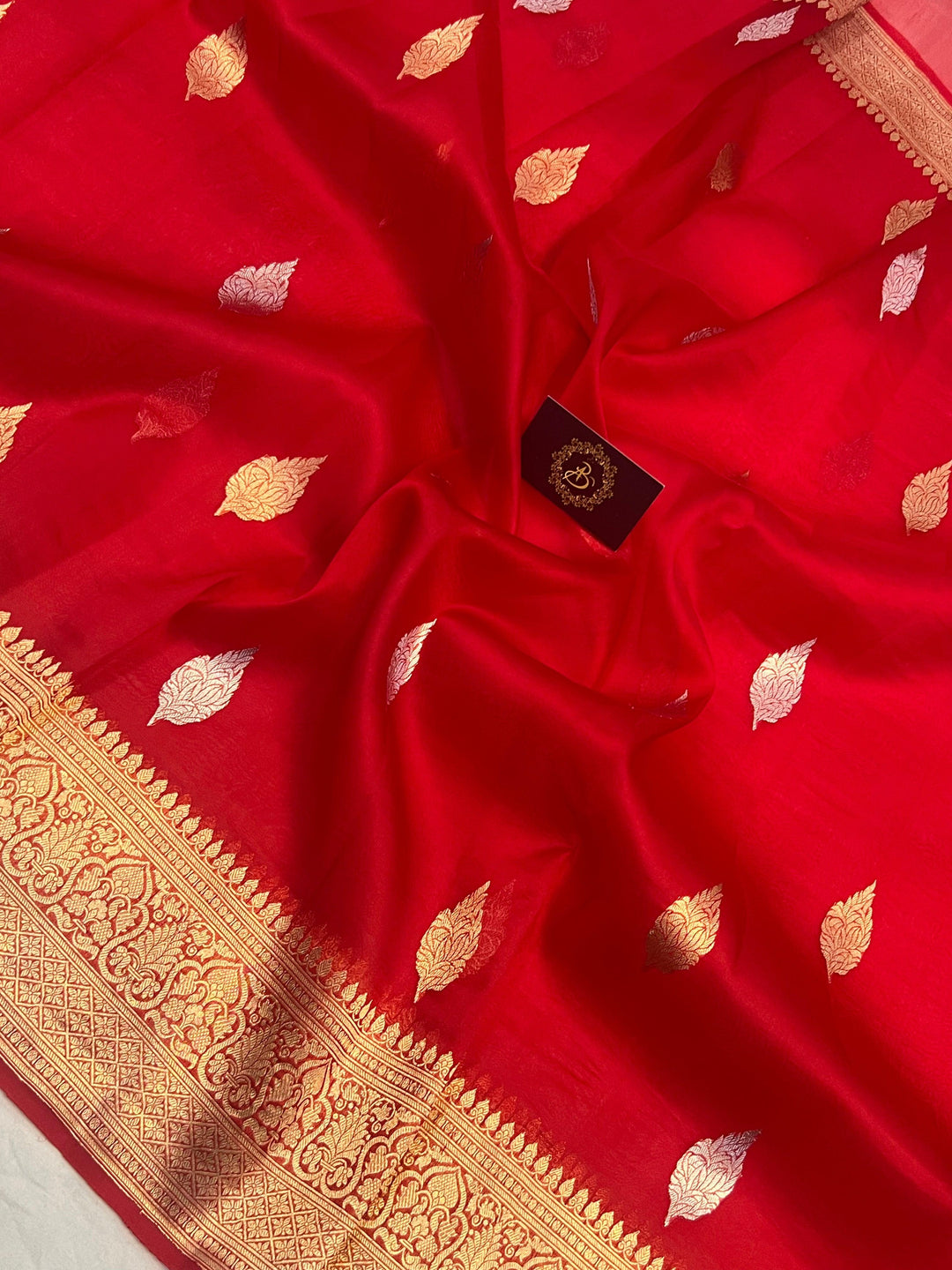 Red Banarasi Handloom Kora Silk Saree - Aura Benaras