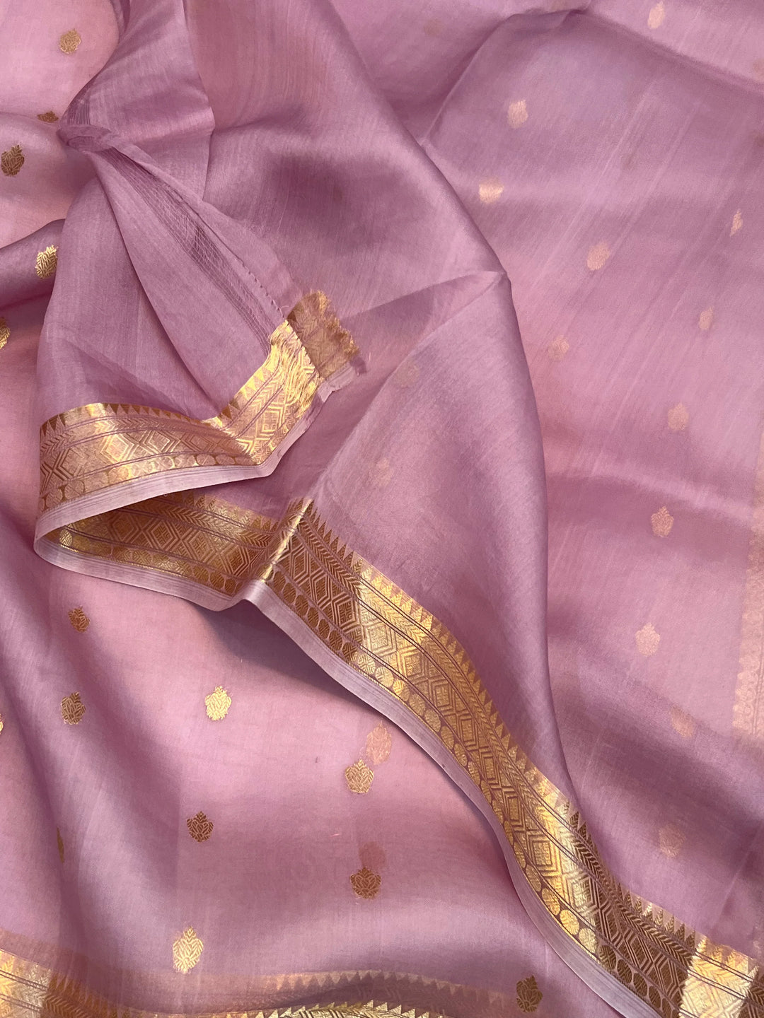 Dusty Lavender Pure Kora Silk Banarasi Saree with Kadhwa Butis 