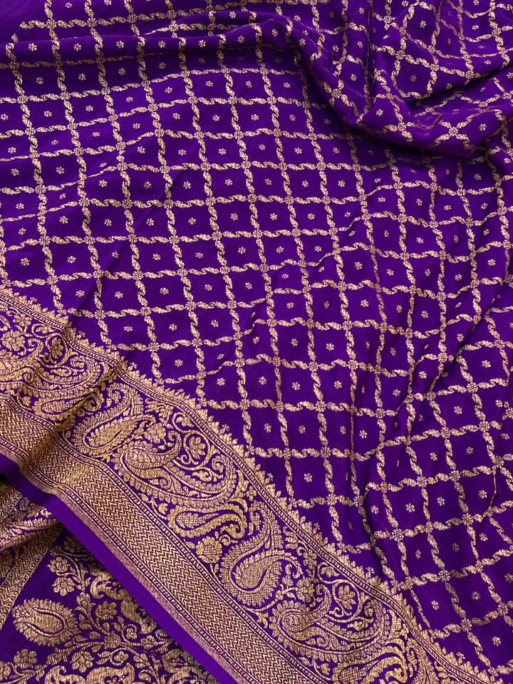 Bottle Green Pure Banarasi Khaddi Crepe Silk Saree - Aura Benaras