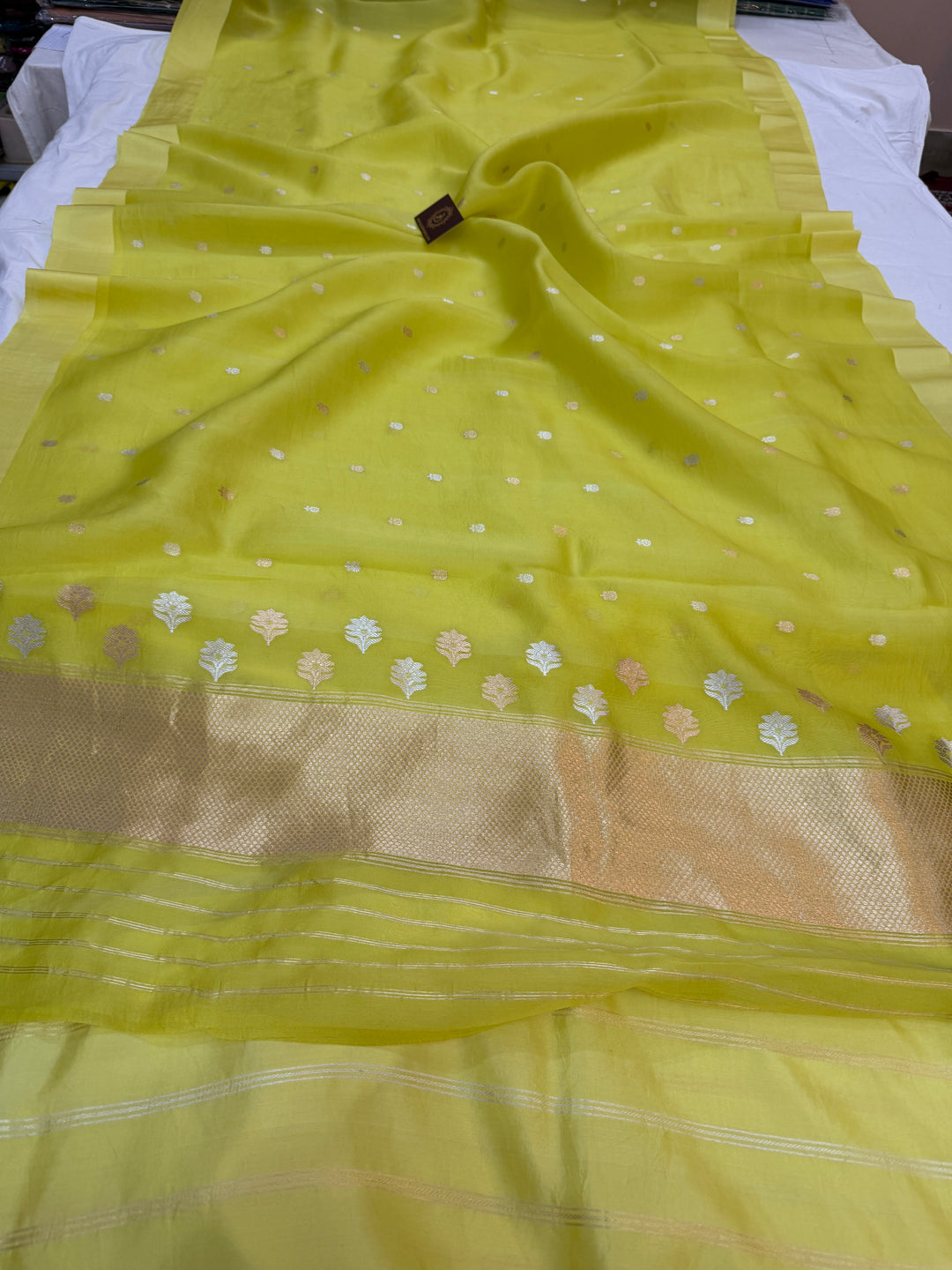Lemon Yellow Pure Kora Silk Handloom Banarasi Saree