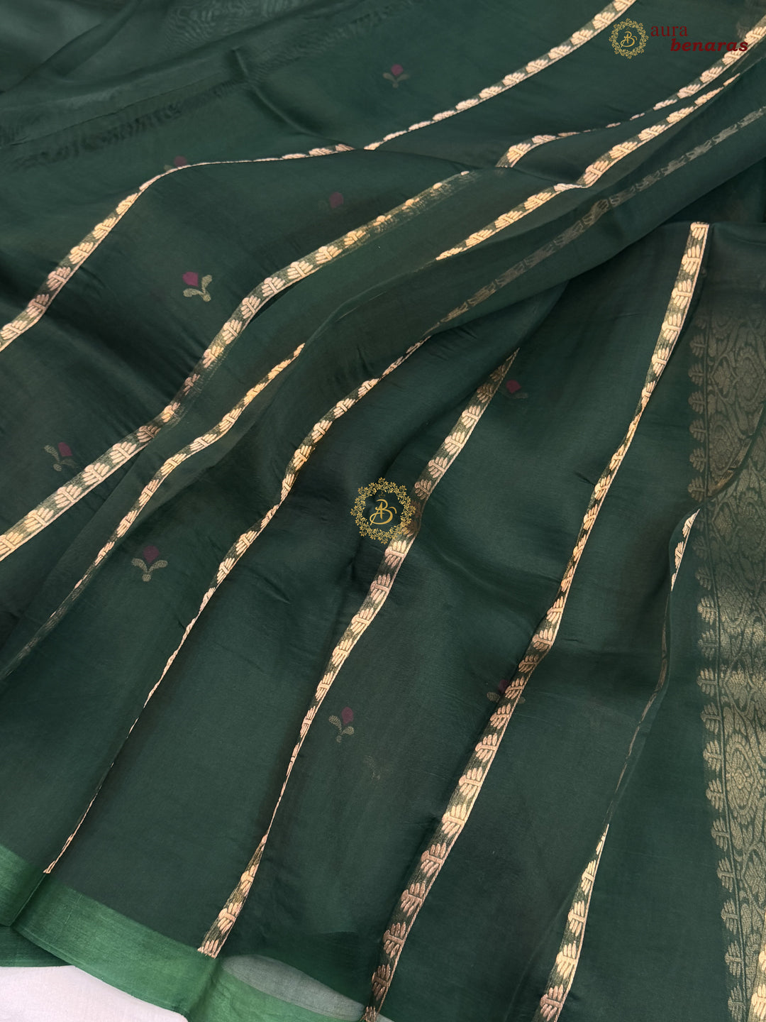 Bottle Green Banarasi Handloom Kora Silk Saree - Aura Benaras