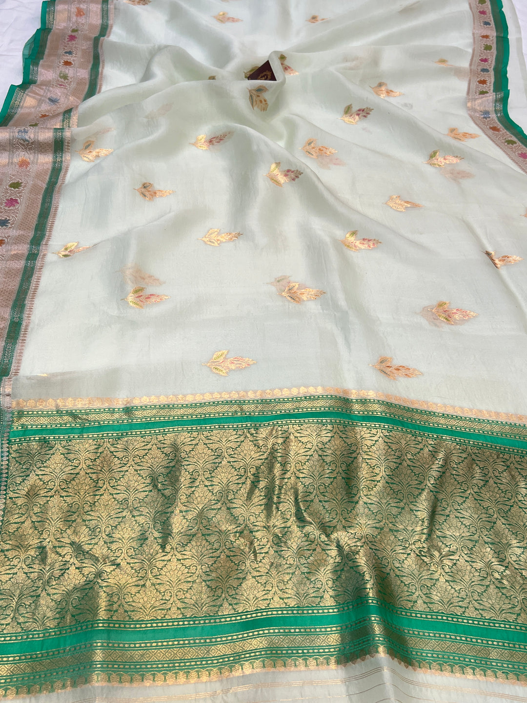 Pani Pista Green Pure Kora Silk Handloom Banarasi Saree