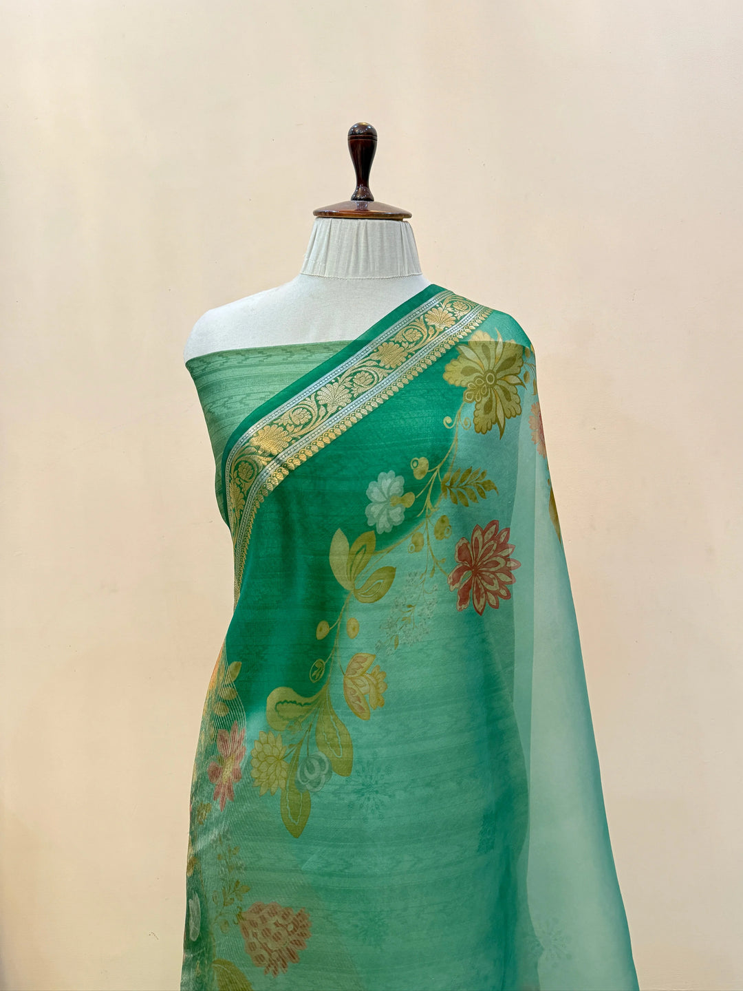 Pure Banarasi Kora Silk Saree with Digital Print & Chiniya Blouse
