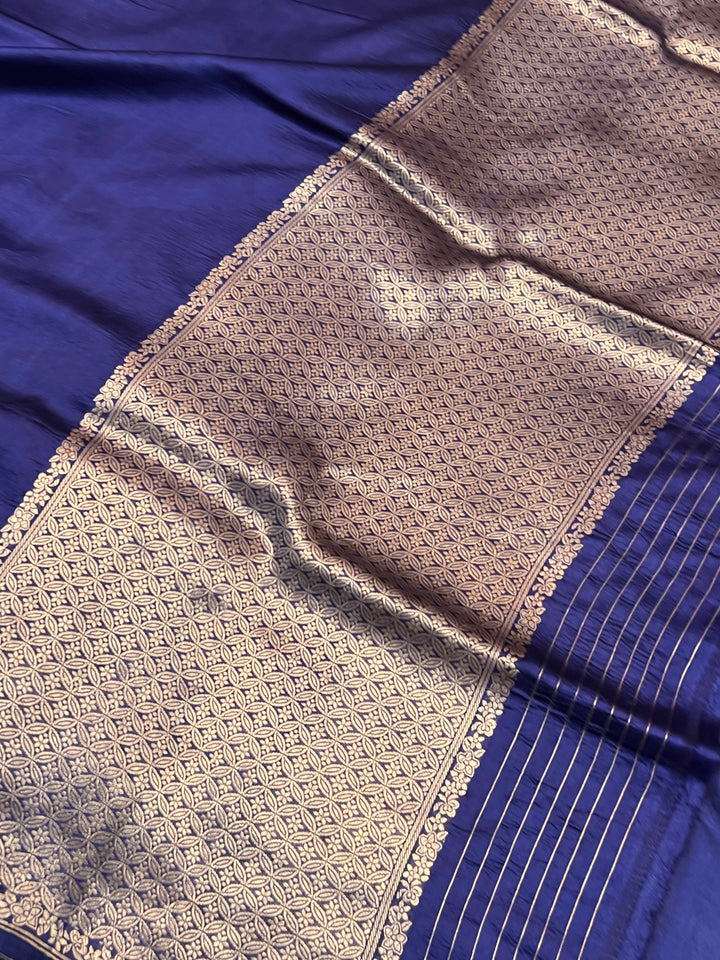 Plain Navy Blue Pure Silk Banarasi Saree | Handloom Kadhwa Border