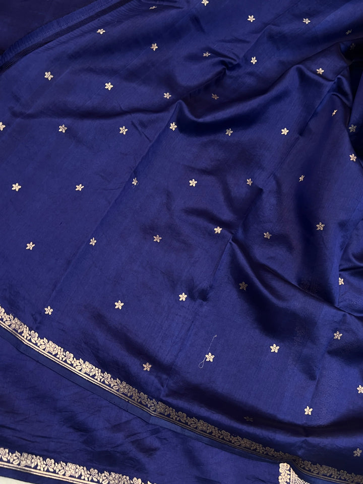 Plain Navy Blue Pure Silk Banarasi Saree | Handloom Kadhwa Border
