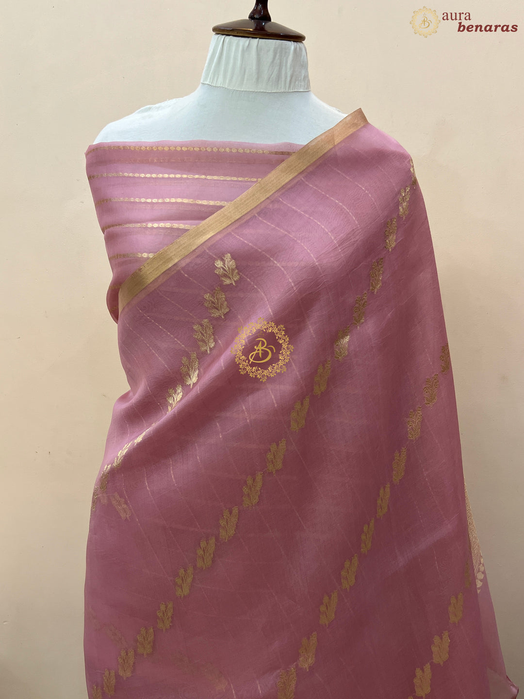 Onion Pink Pure Banarasi Handloom Kora Silk Saree