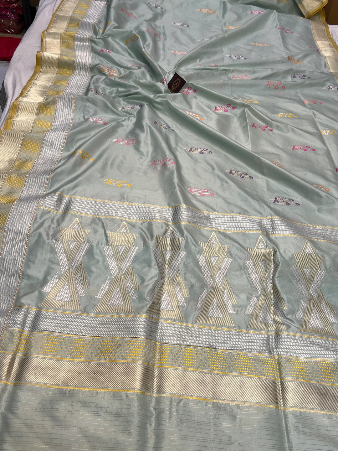 Dirty Martini Shade Pure Katan Silk Handloom Banarasi Saree