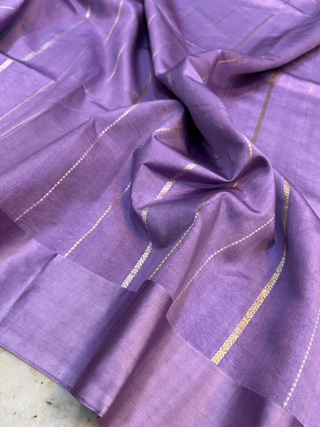 Lavender Pure Banarasi Handloom Silk Saree - Aura Benaras