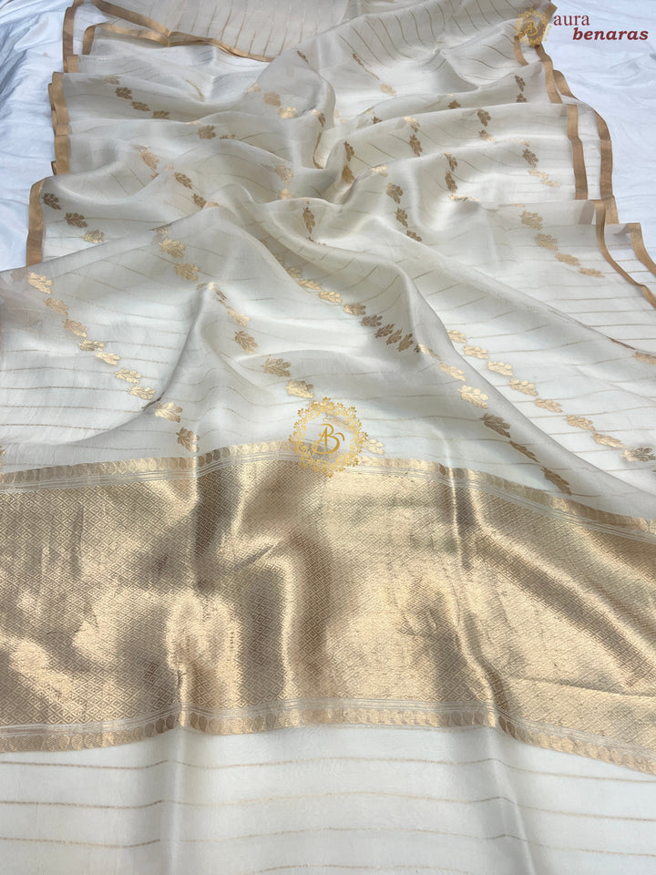 White Pure Banarasi Handloom Kora Silk Saree