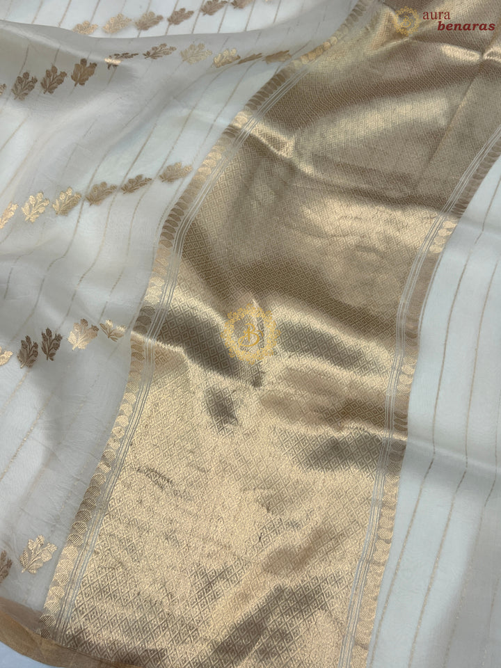 White Pure Banarasi Handloom Kora Silk Saree