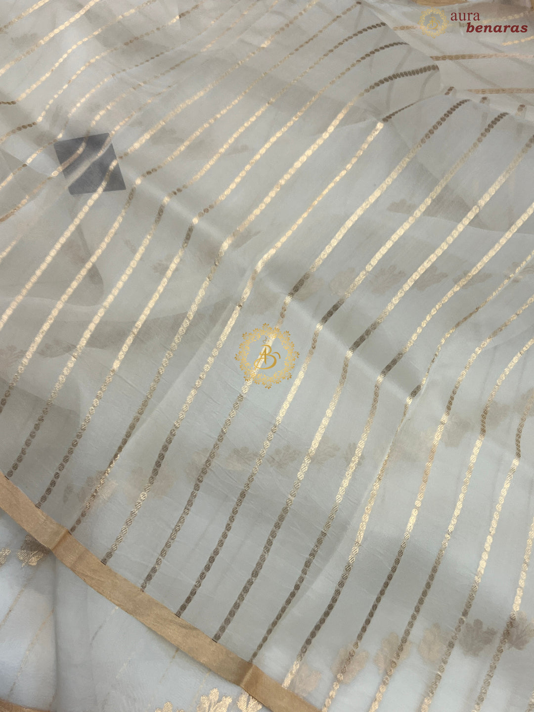 White Pure Banarasi Handloom Kora Silk Saree