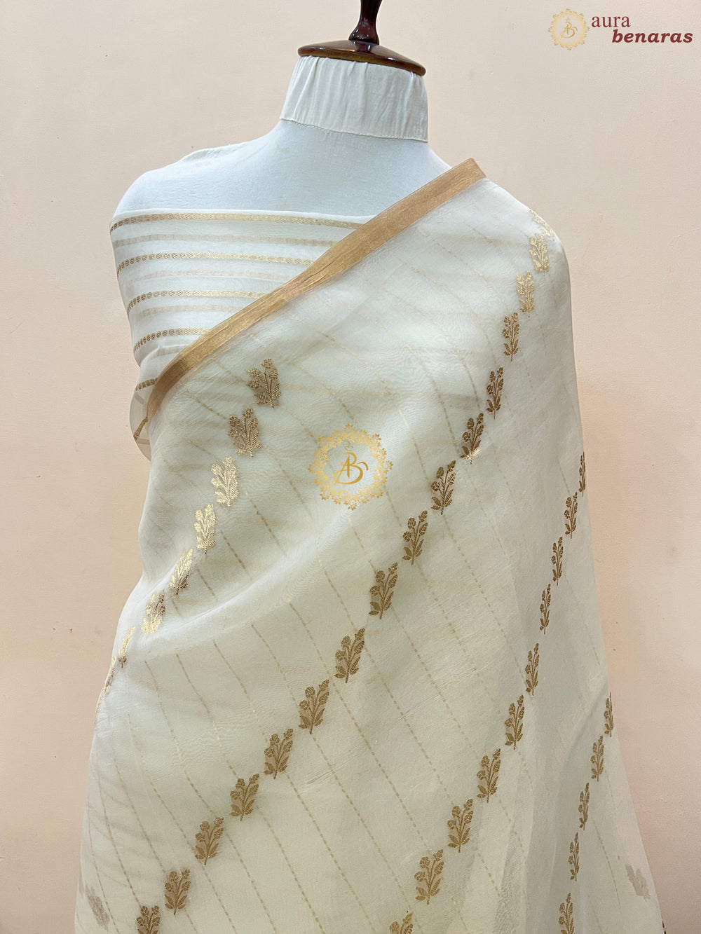 White Pure Banarasi Handloom Kora Silk Saree