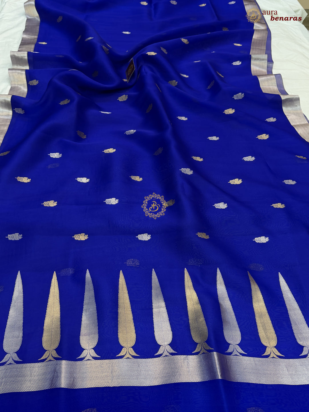 Royal Blue Pure Silk Banarasi Saree with Kadhwa Floral Motifs 