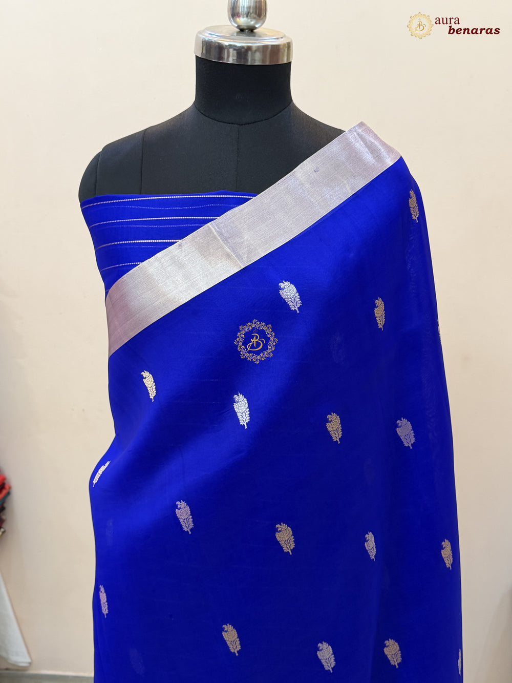 Royal Blue Pure Silk Banarasi Saree with Kadhwa Floral Motifs 