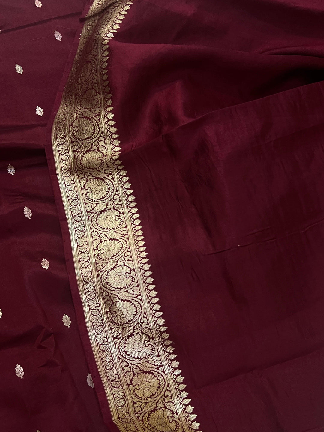 Maroon Pure Banarasi Handloom Silk Saree - Aura Benaras