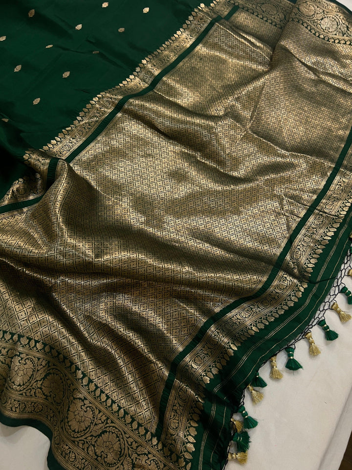 Bottle Green Pure Banarasi Handloom Silk Saree - Aura Benaras