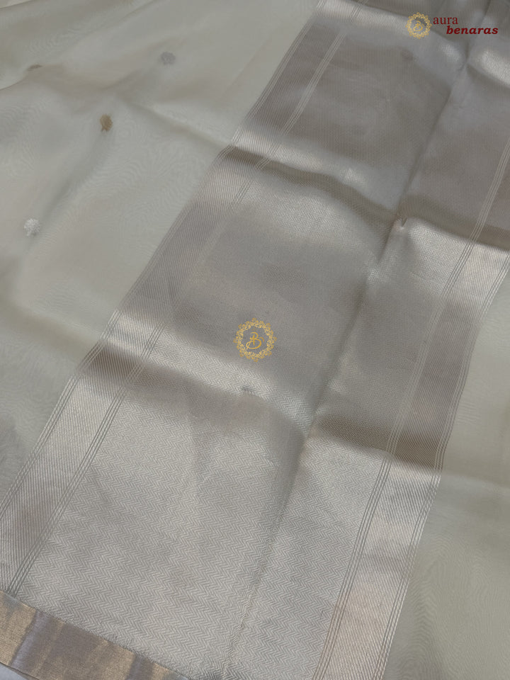 Off White Pure Silk Banarasi Saree with Kadhwa Floral Motifs 