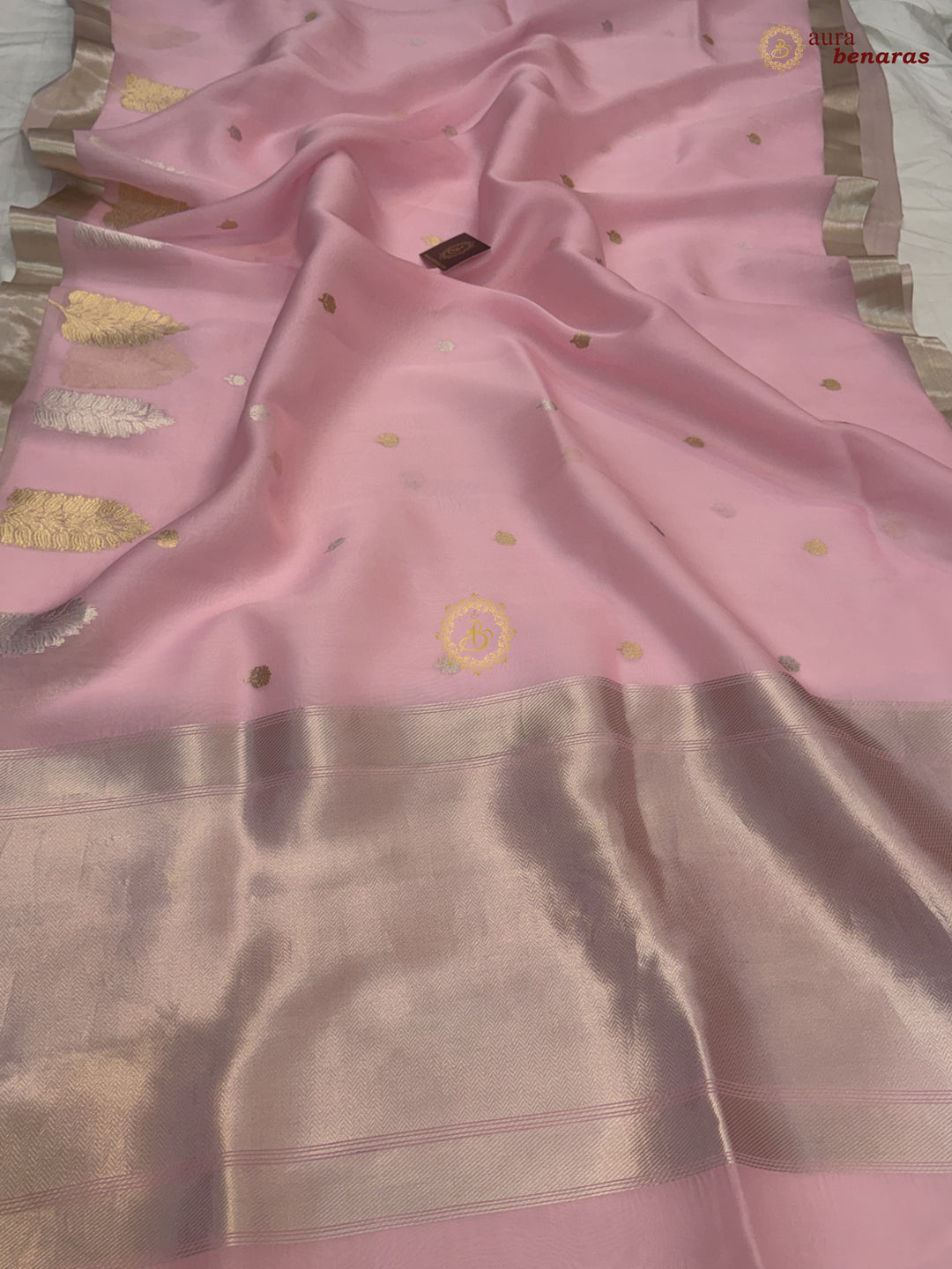 Baby Pink Pure Silk Banarasi Saree with Kadhwa Floral Motifs 