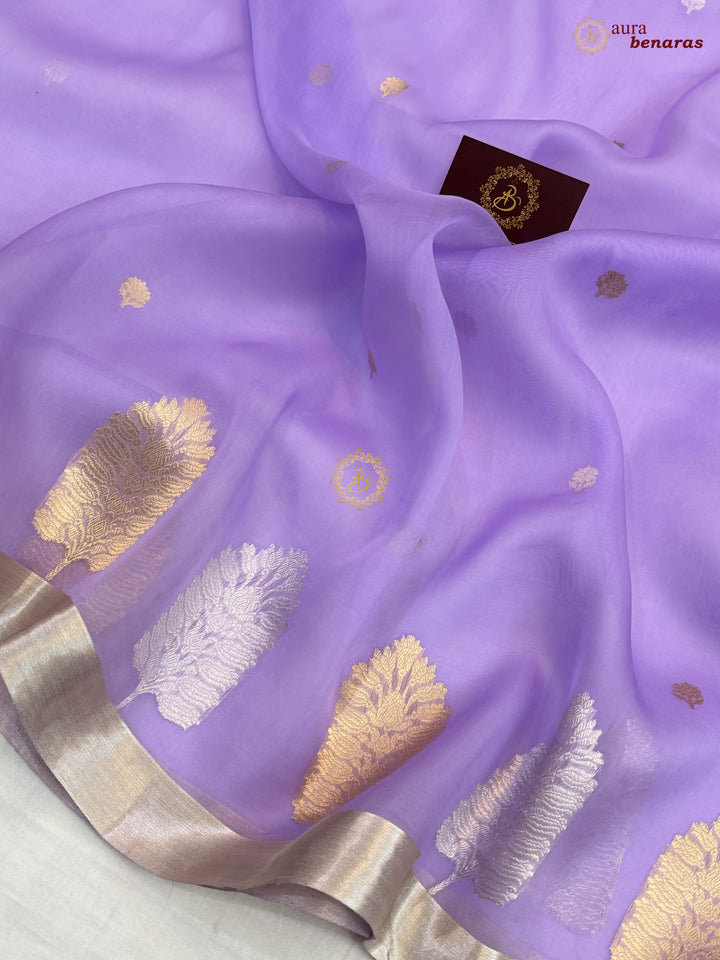 Lavender Pure Silk Banarasi Saree with Kadhwa Floral Motifs 
