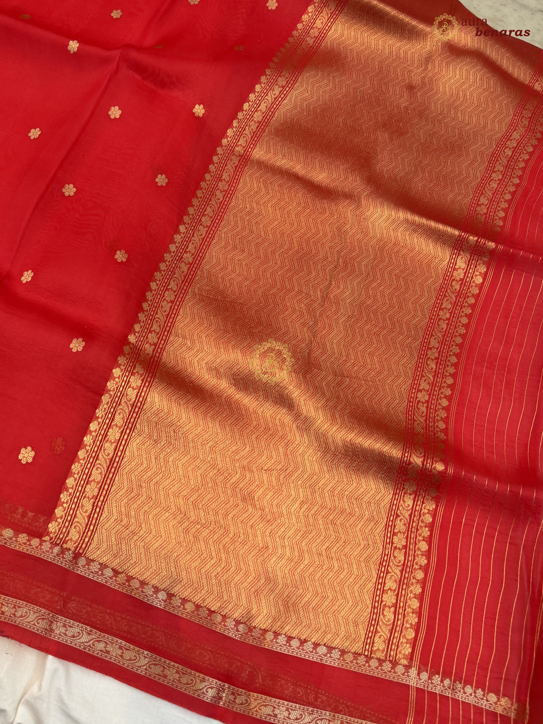 Red Banarasi Handloom Kora Silk Saree - Aura Benaras