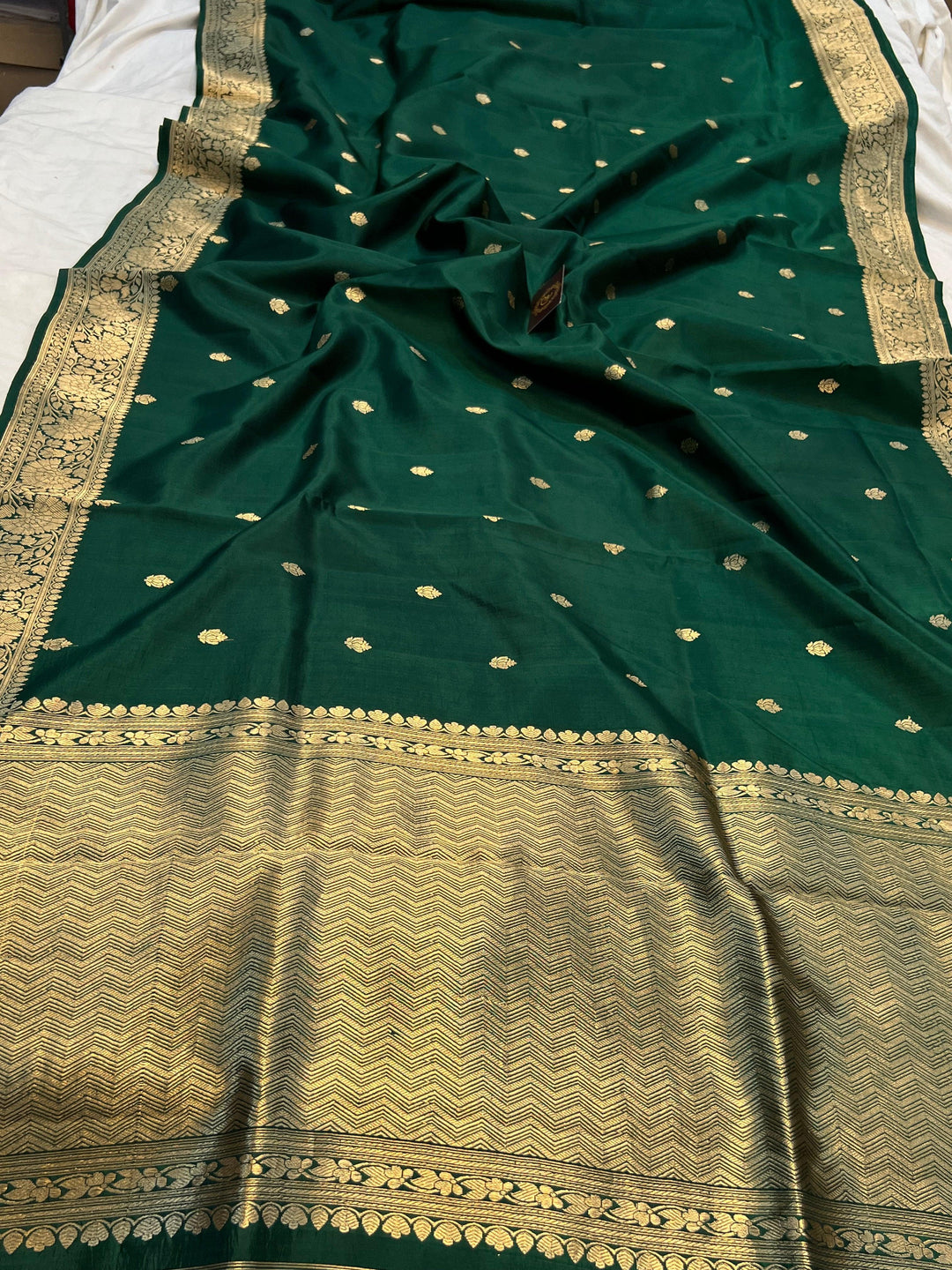 Bottle Green Pure Banarasi Handloom Silk Saree - Aura Benaras