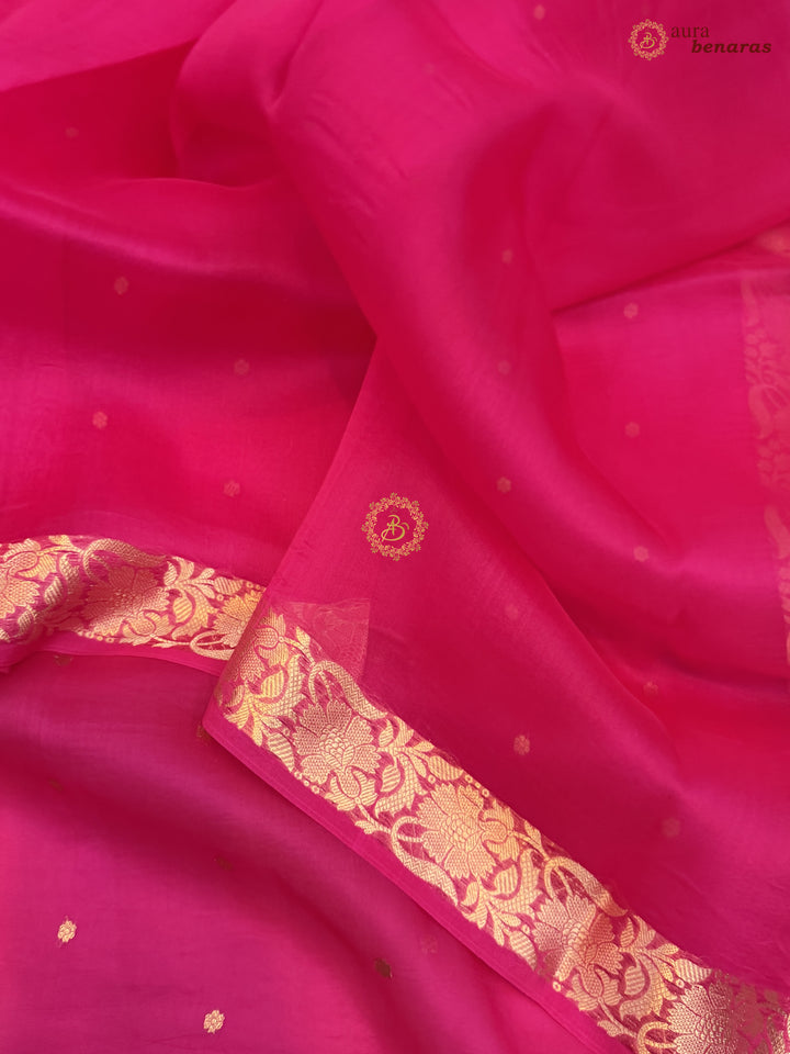Rani Pink Handloom Banarasi Saree with Kadhwa Golden Zari Motifs