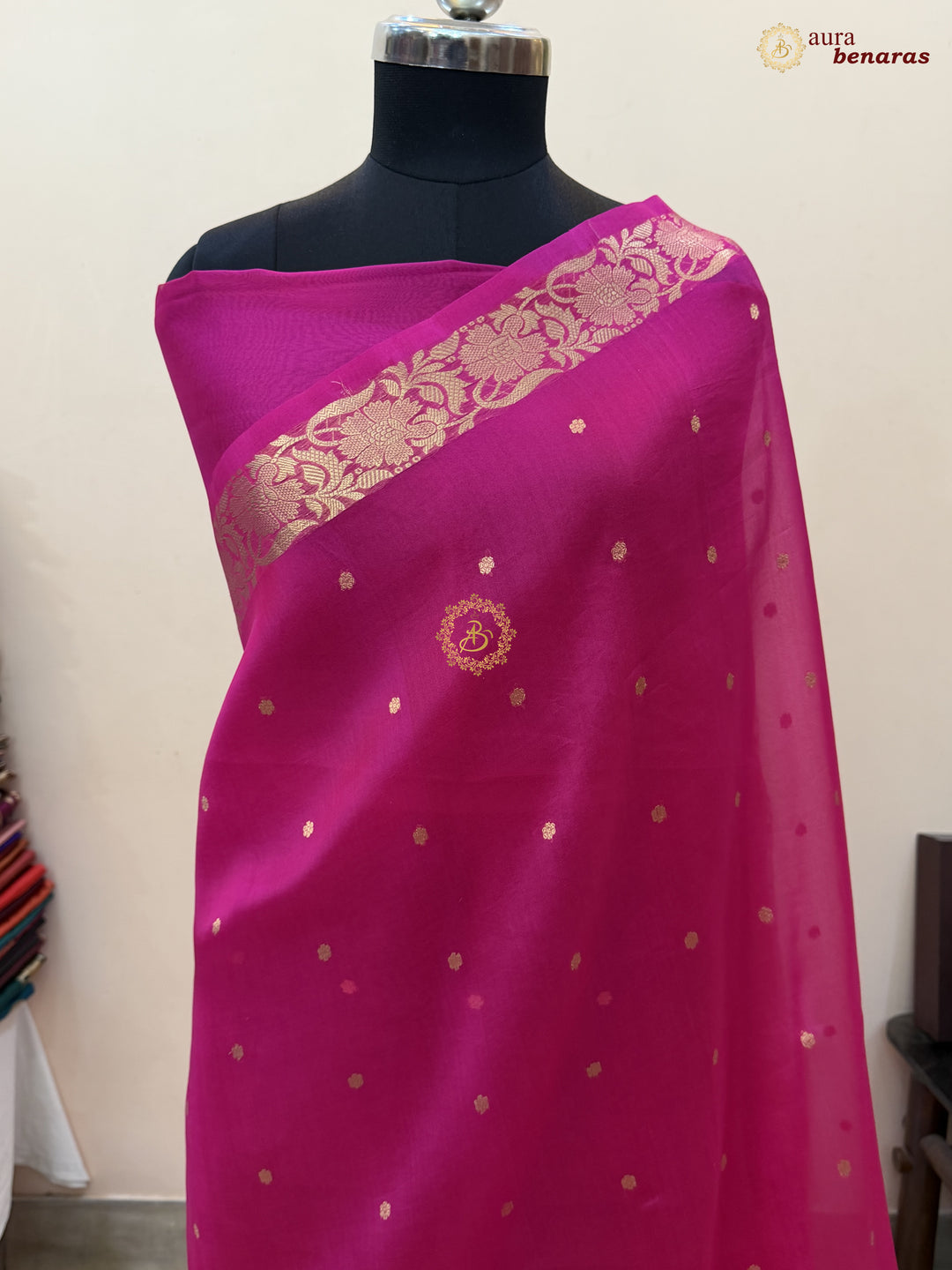 Rani Pink Handloom Banarasi Saree with Kadhwa Golden Zari Motifs