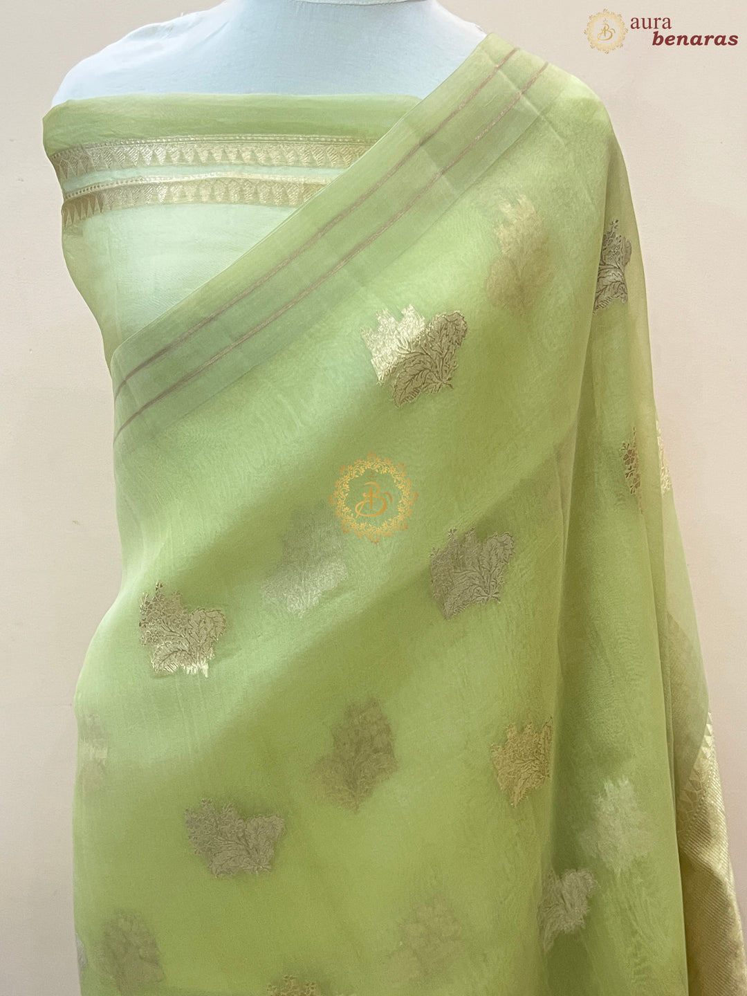 Light Pista Green Pure Banarasi Handloom Kora Silk Saree