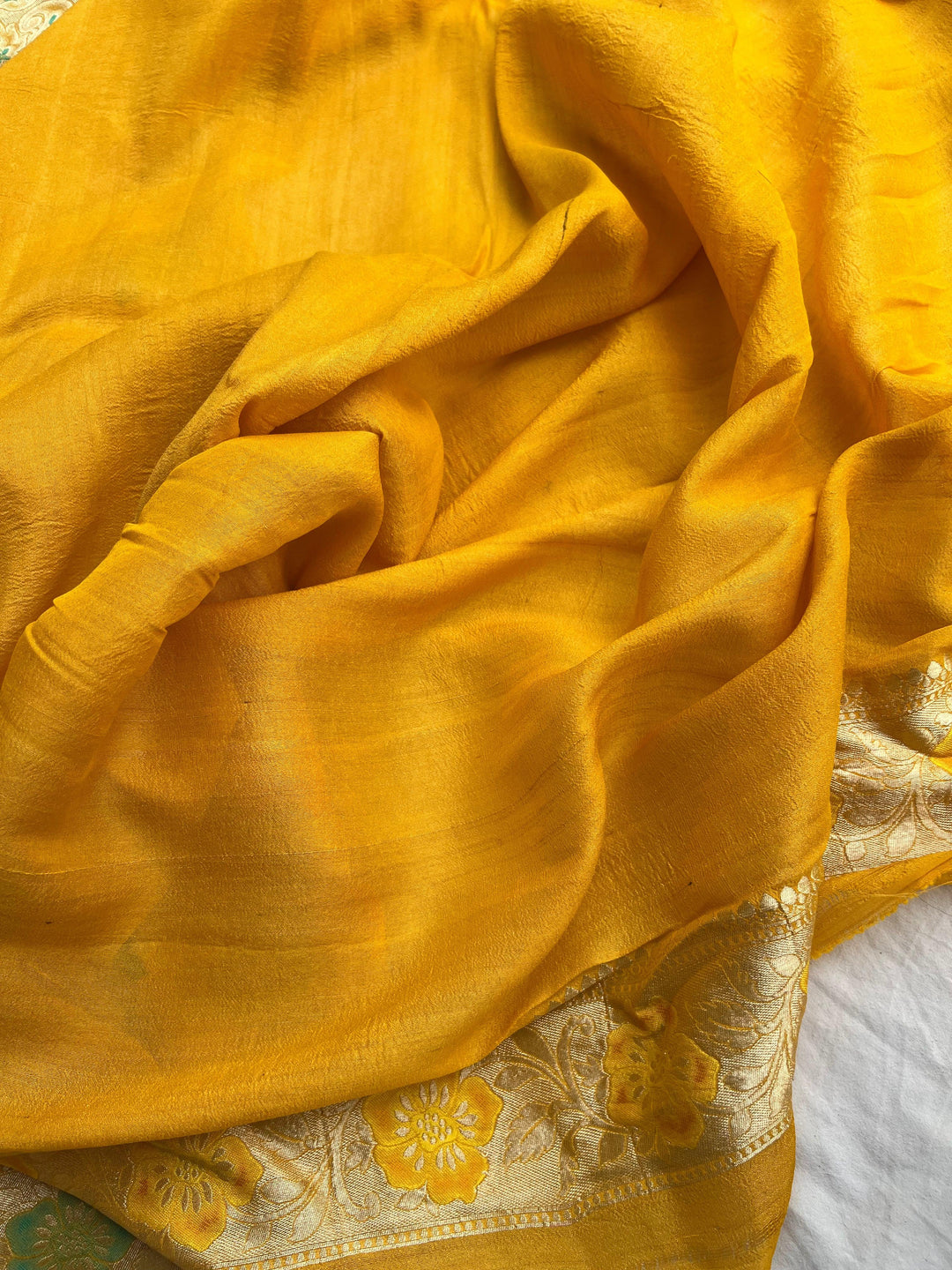 Yellow Banarasi Handloom Pure Tussar Georgette Saree - Aura Benaras