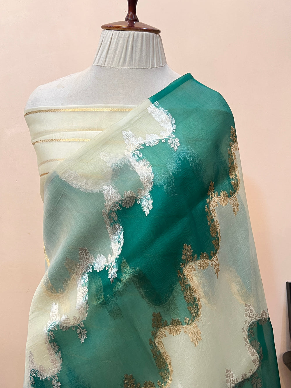 Off White Pure Kora Silk Handloom Banarasi Saree