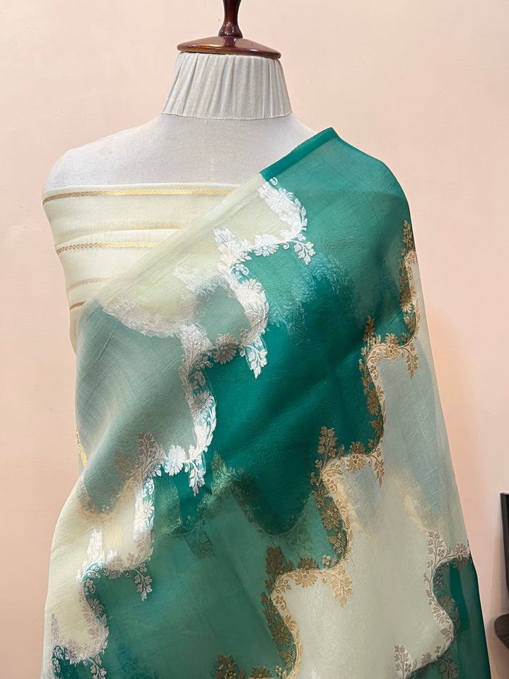 Off White Pure Kora Silk Handloom Banarasi Saree