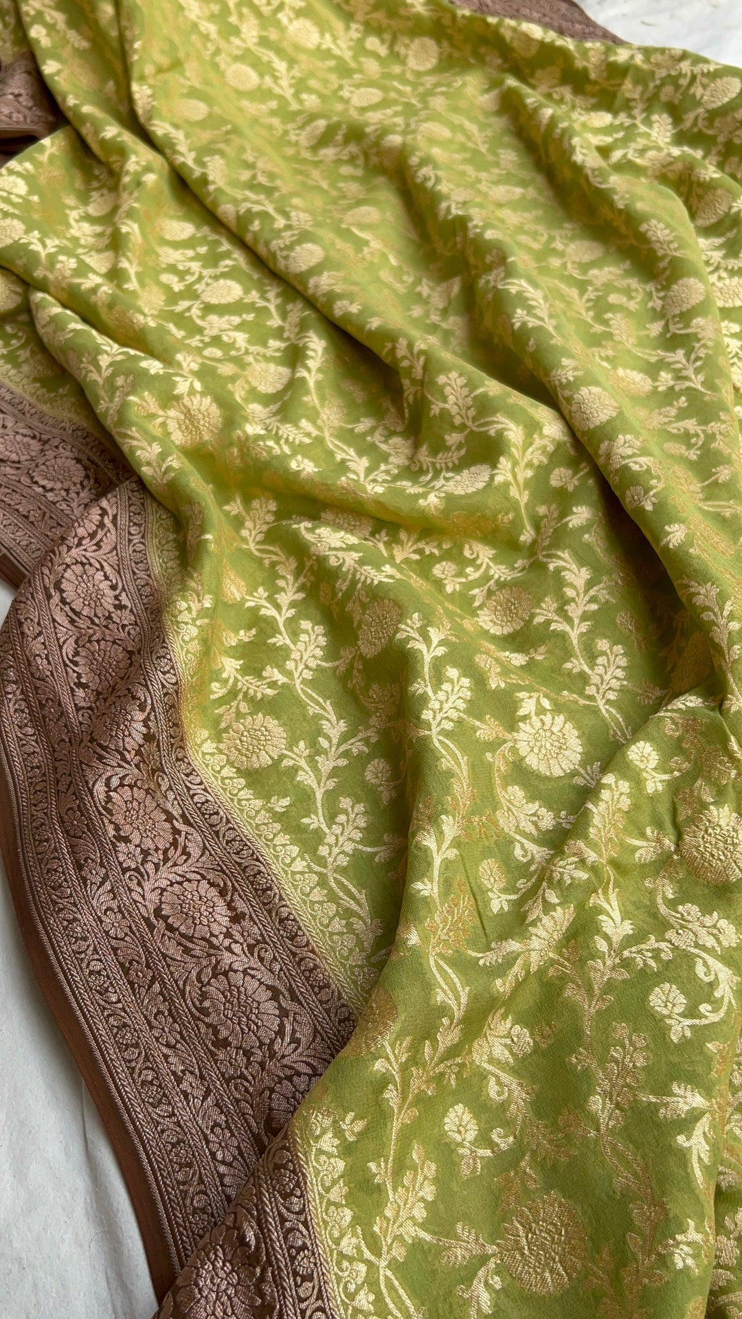 Parrot Green Banarasi Handloom Pure Khaddi Georgette Saree - Aura Benaras