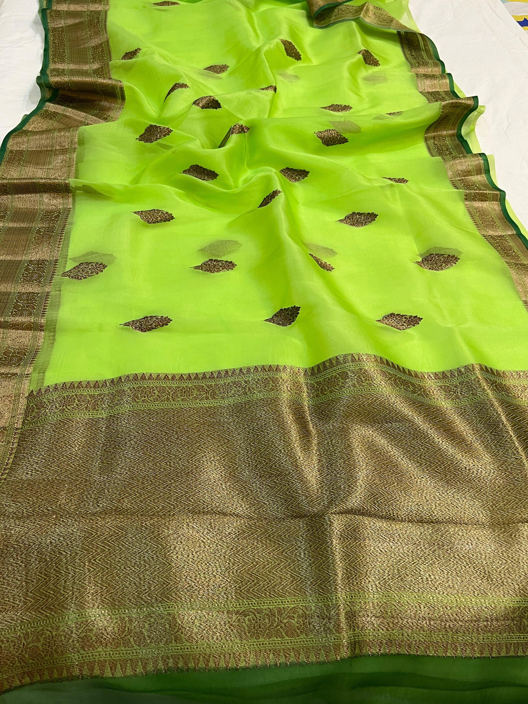 Pista Green Banarasi Handloom Kora Silk Saree - Aura Benaras