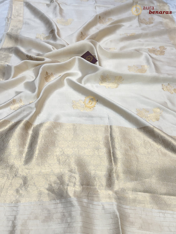 Cream Pure Silk Banarasi Saree – Kadhwa Floral Design