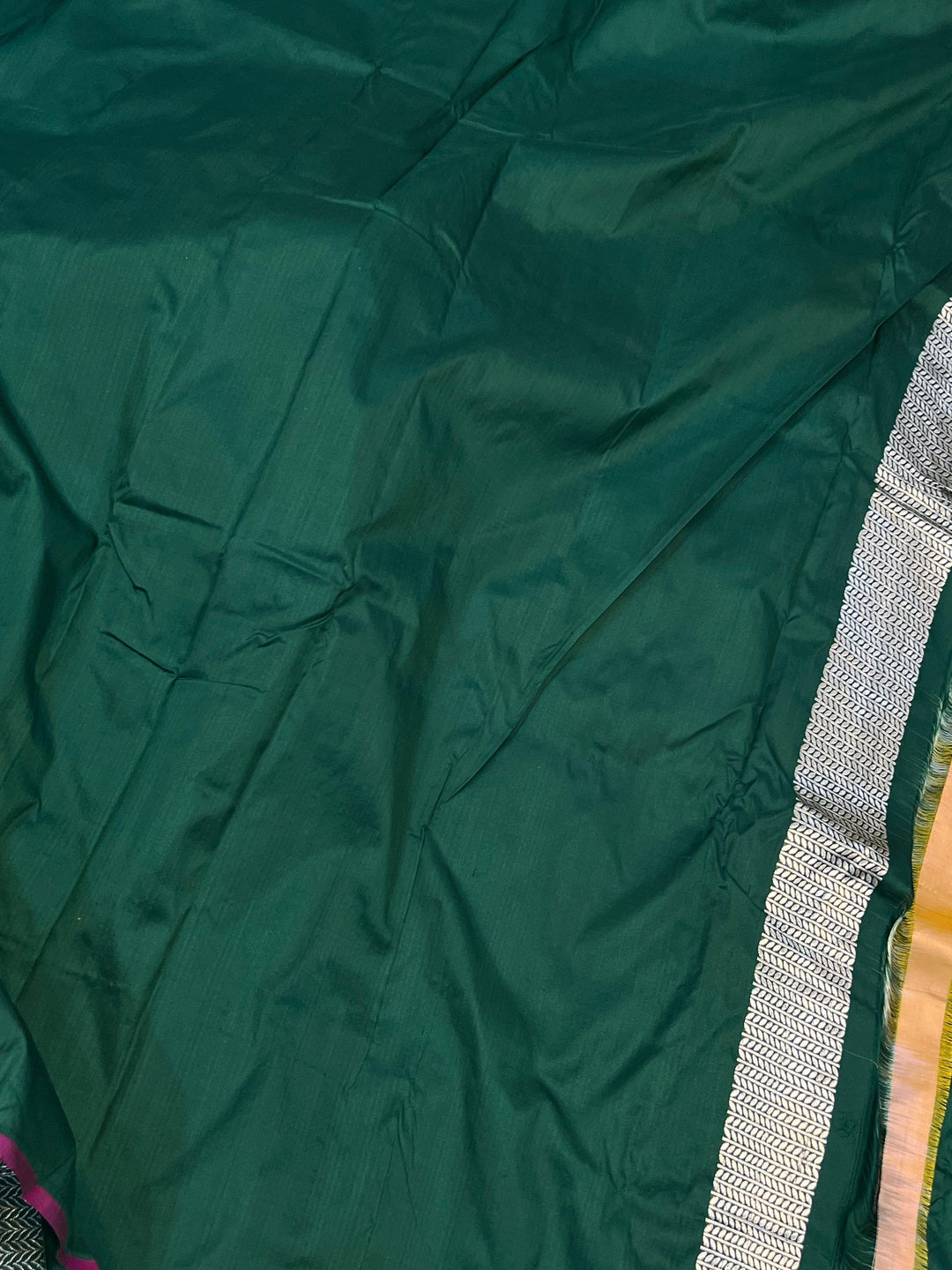 Bottle Green Banarasi Handloom Katan Silk Saree - Aura Benaras