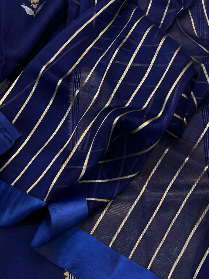 Navy Blue Banarasi Handloom Kora Silk Saree - Aura Benaras