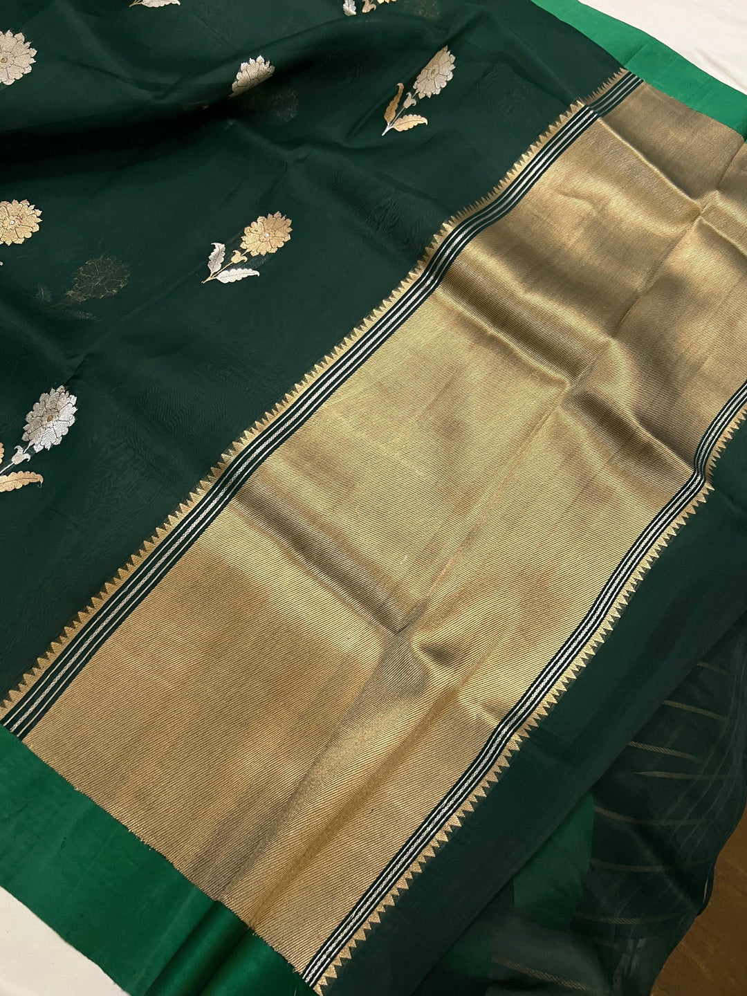 Bottle Green Banarasi Handloom Kora Silk Saree - Aura Benaras