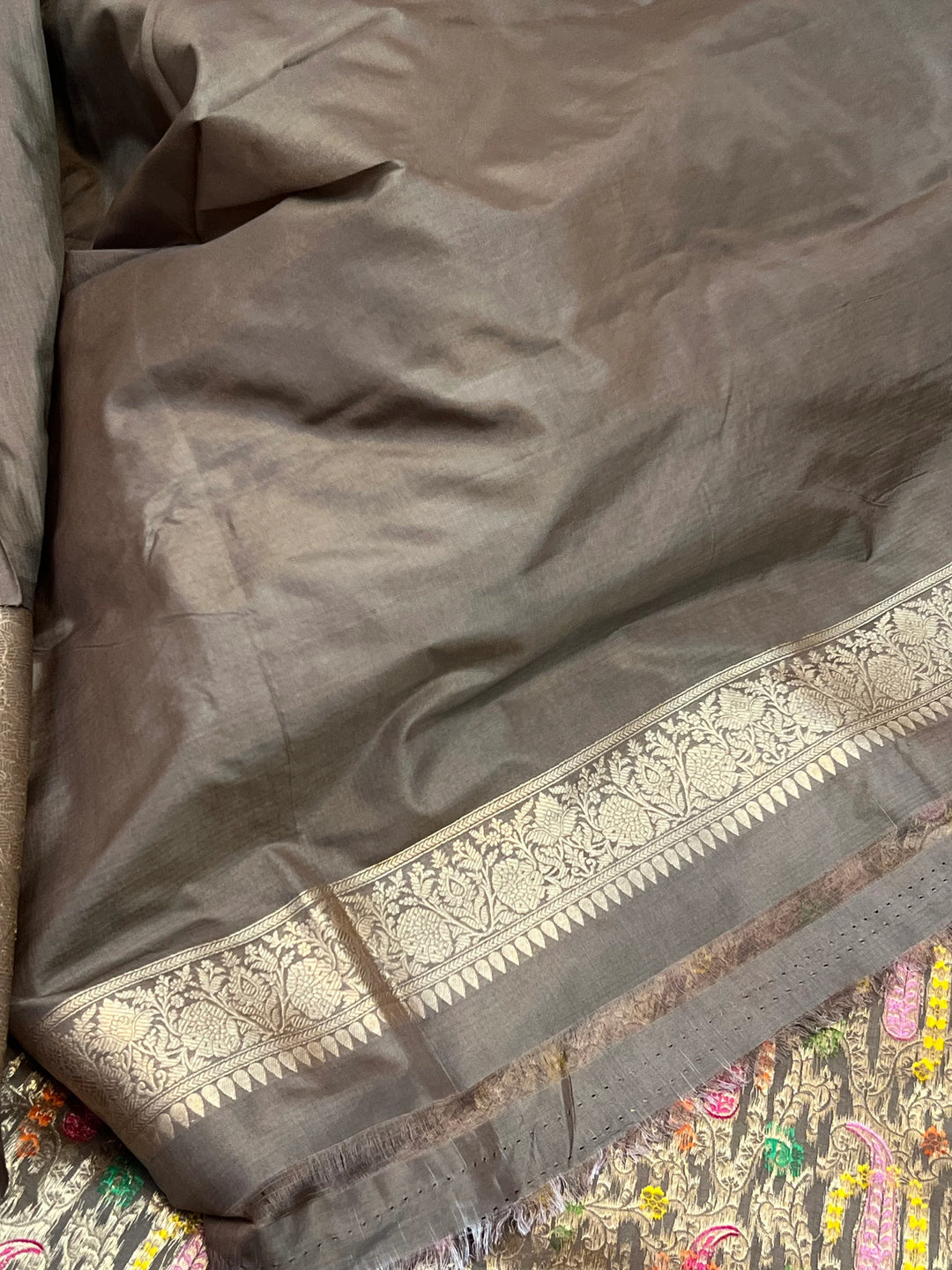 Ash Katan Silk Banarasi Saree | Handloom Jaal with Tilfi Meenakari