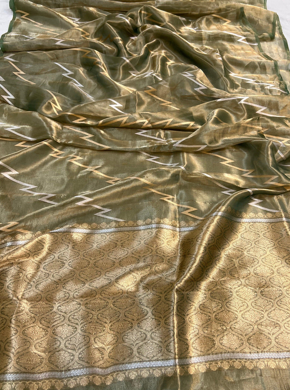 Bottle Green Banarasi Handloom Tissue Silk Saree - Aura Benaras