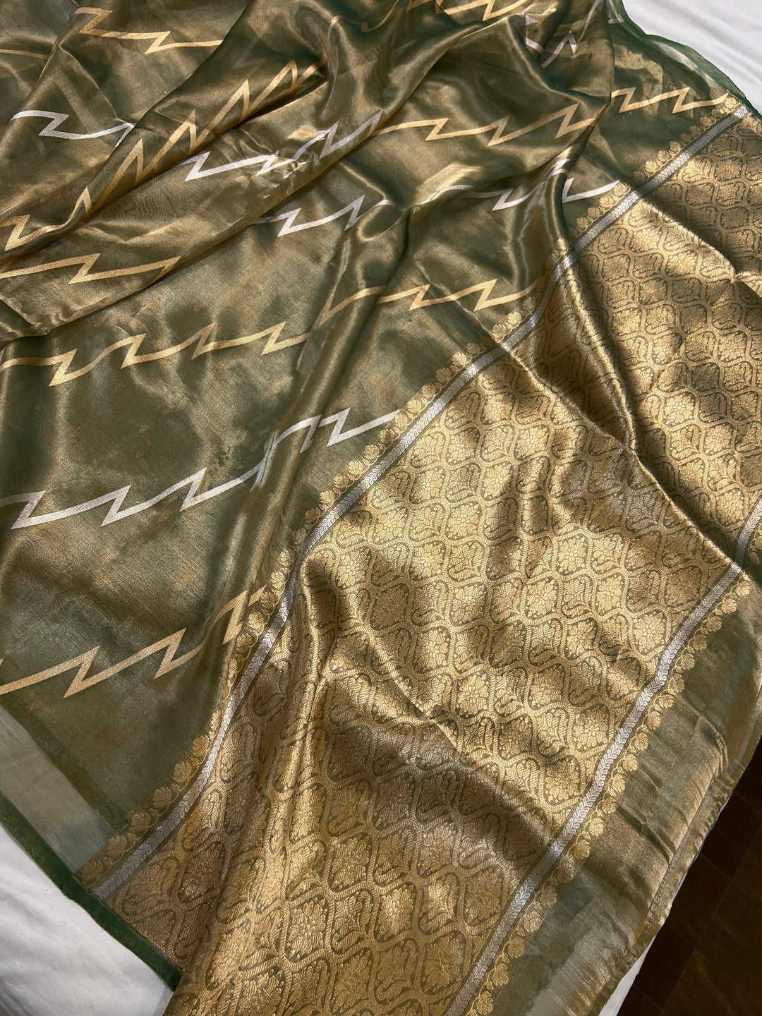 Bottle Green Banarasi Handloom Tissue Silk Saree - Aura Benaras