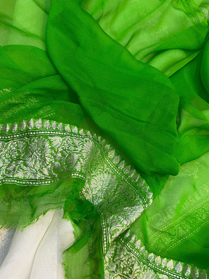 White Pure Banarasi Khaddi Chiffon Saree - Aura Benaras