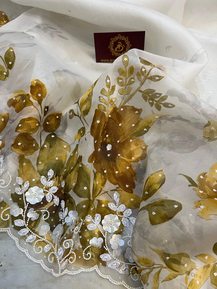 White Banarasi Handloom Kora Silk Saree - Aura Benaras