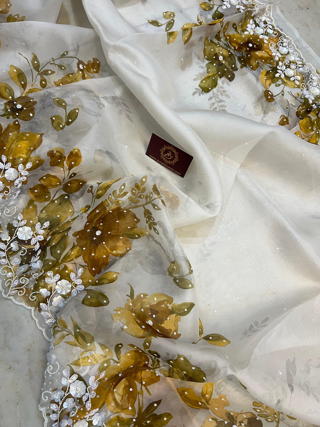 White Banarasi Handloom Kora Silk Saree - Aura Benaras