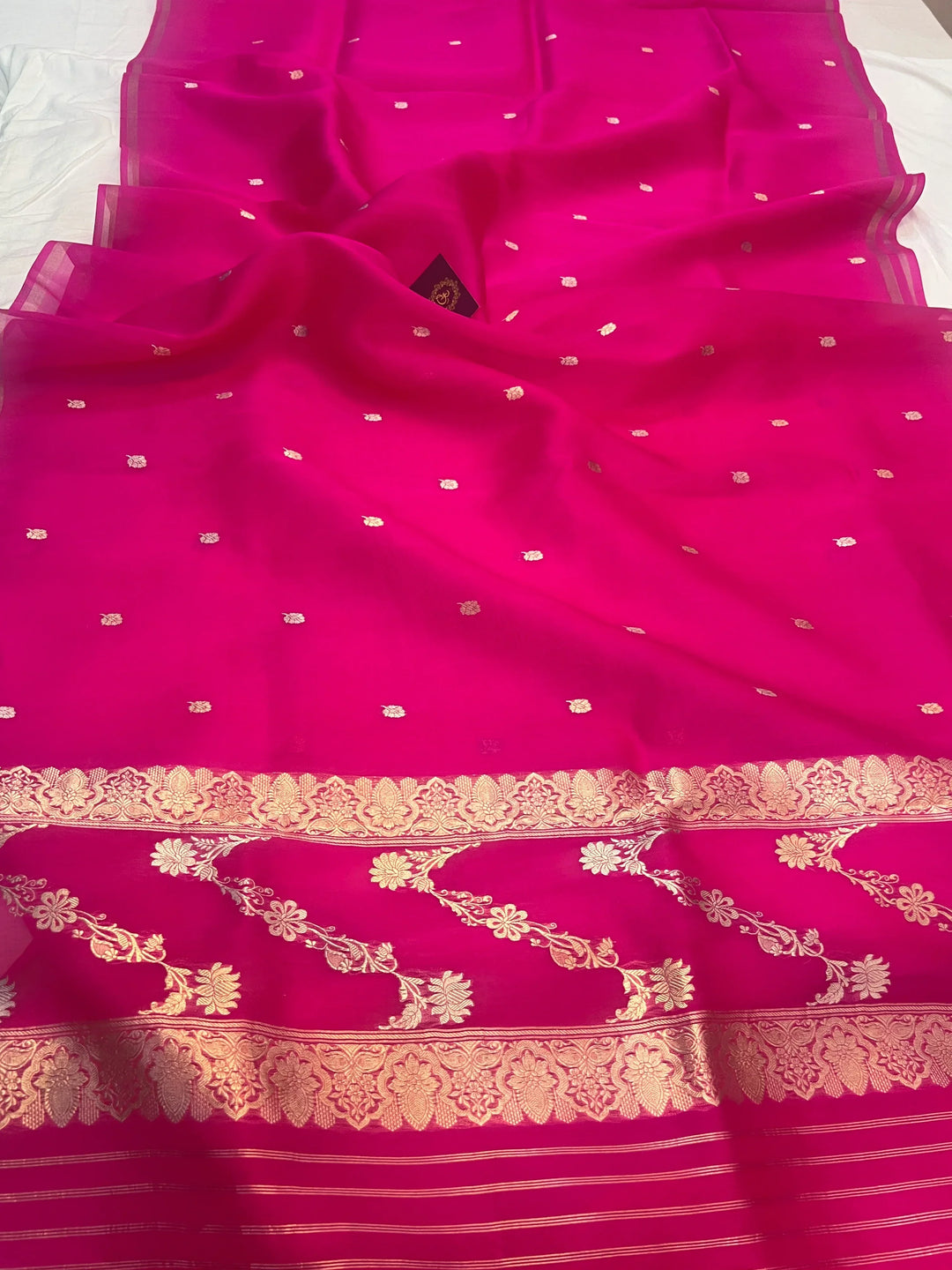 Buy Kora Silk Banarasi Saree – Kadhwa Butis in Zari